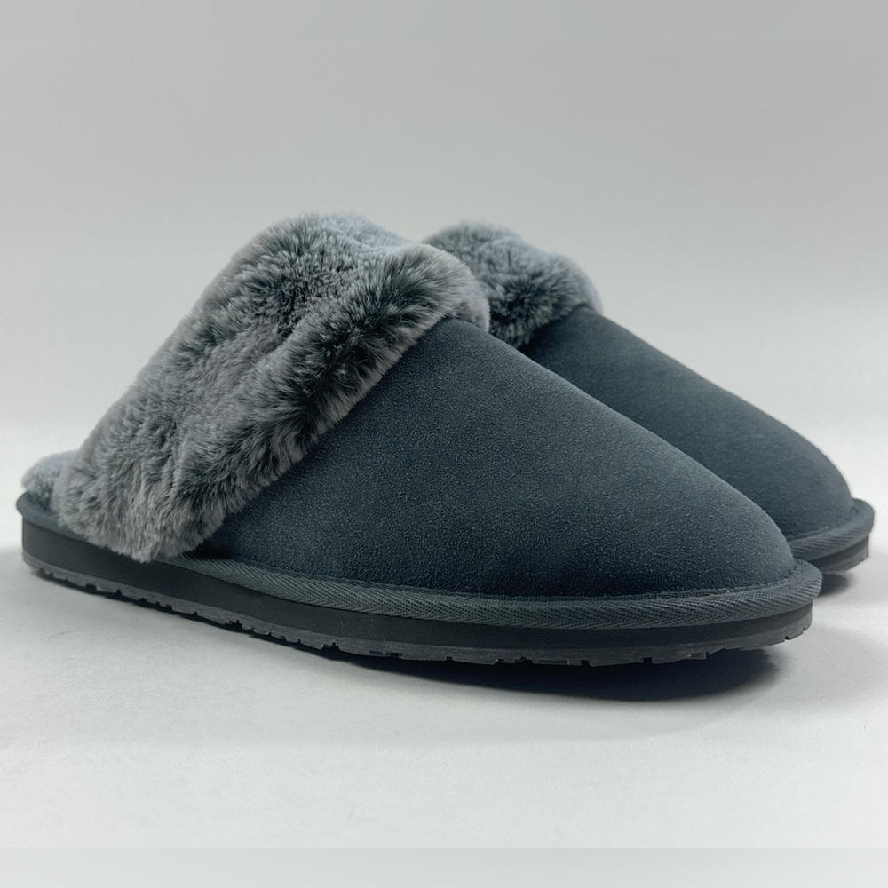 Clarks Suede Scuff Faux Fur Womens Gray Plush Slippers Comfort LB0560-K1356